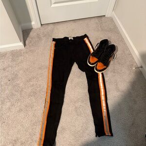 KDNK JEANS SIZE 30